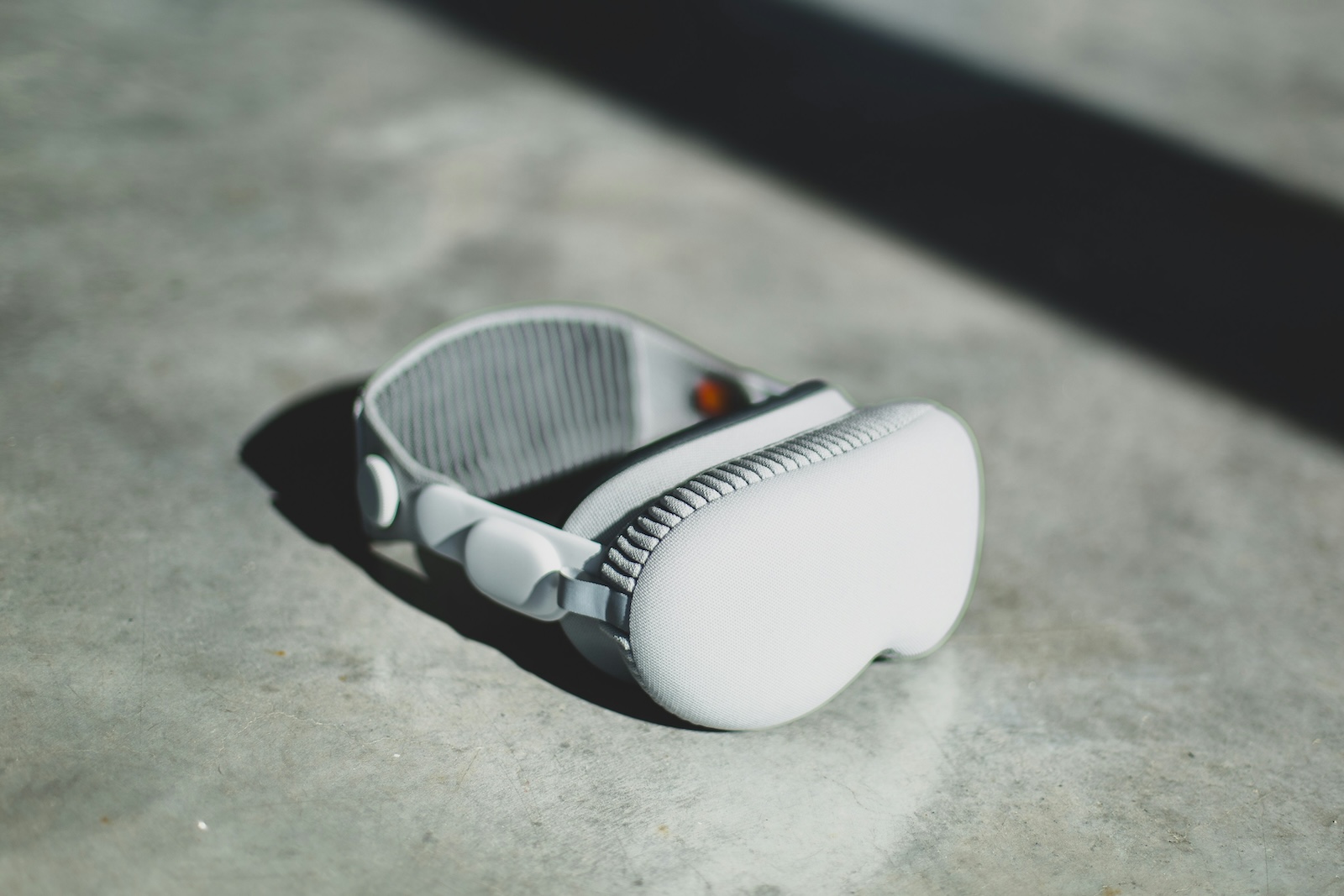 Connecting Apple Vision Pro Bluetooth accessories