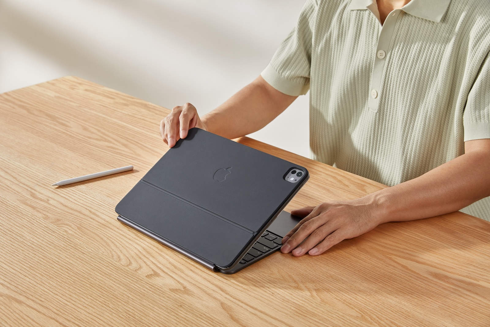 Pitaka MagEZ Case 2 iPad Pro