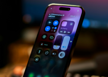 Control Center iOS 18.1