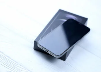 iPhone 17 Air display