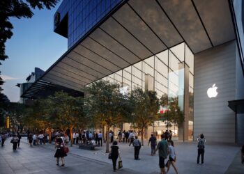 Apple iPhone hardware subscription