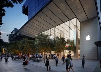 Apple iPhone hardware subscription