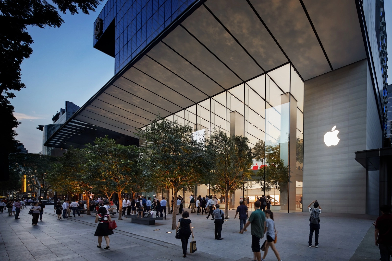 Apple iPhone hardware subscription