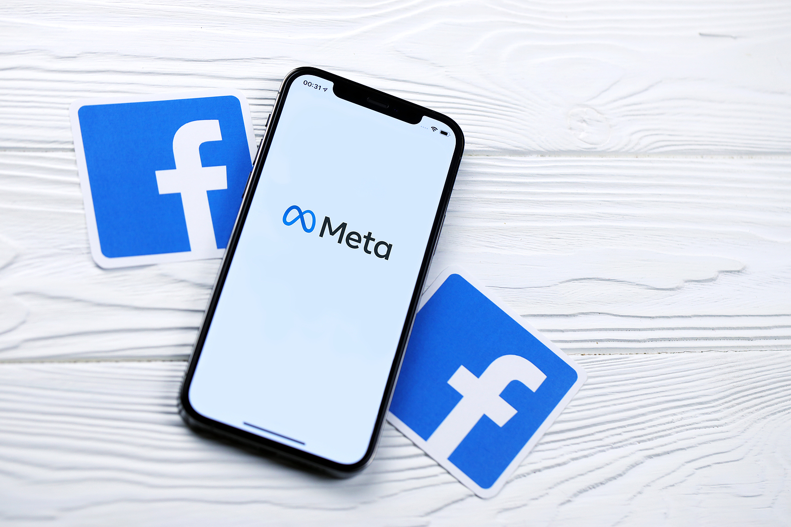 Meta Apple
