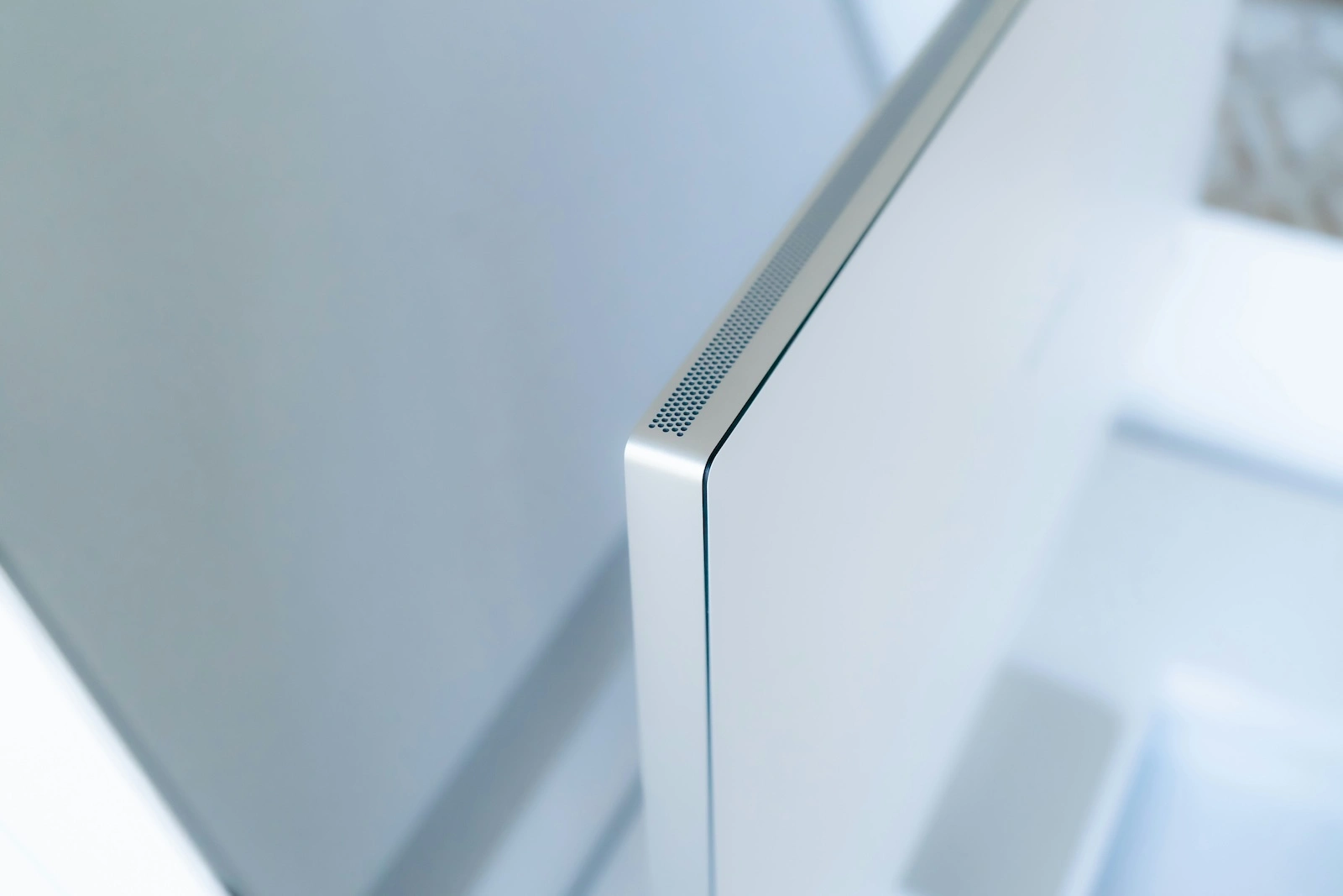 Apple Studio Display Mini-LED