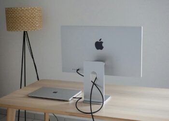 Apple Studio Display 2