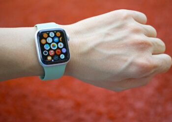 Apple Watch SE 3 display