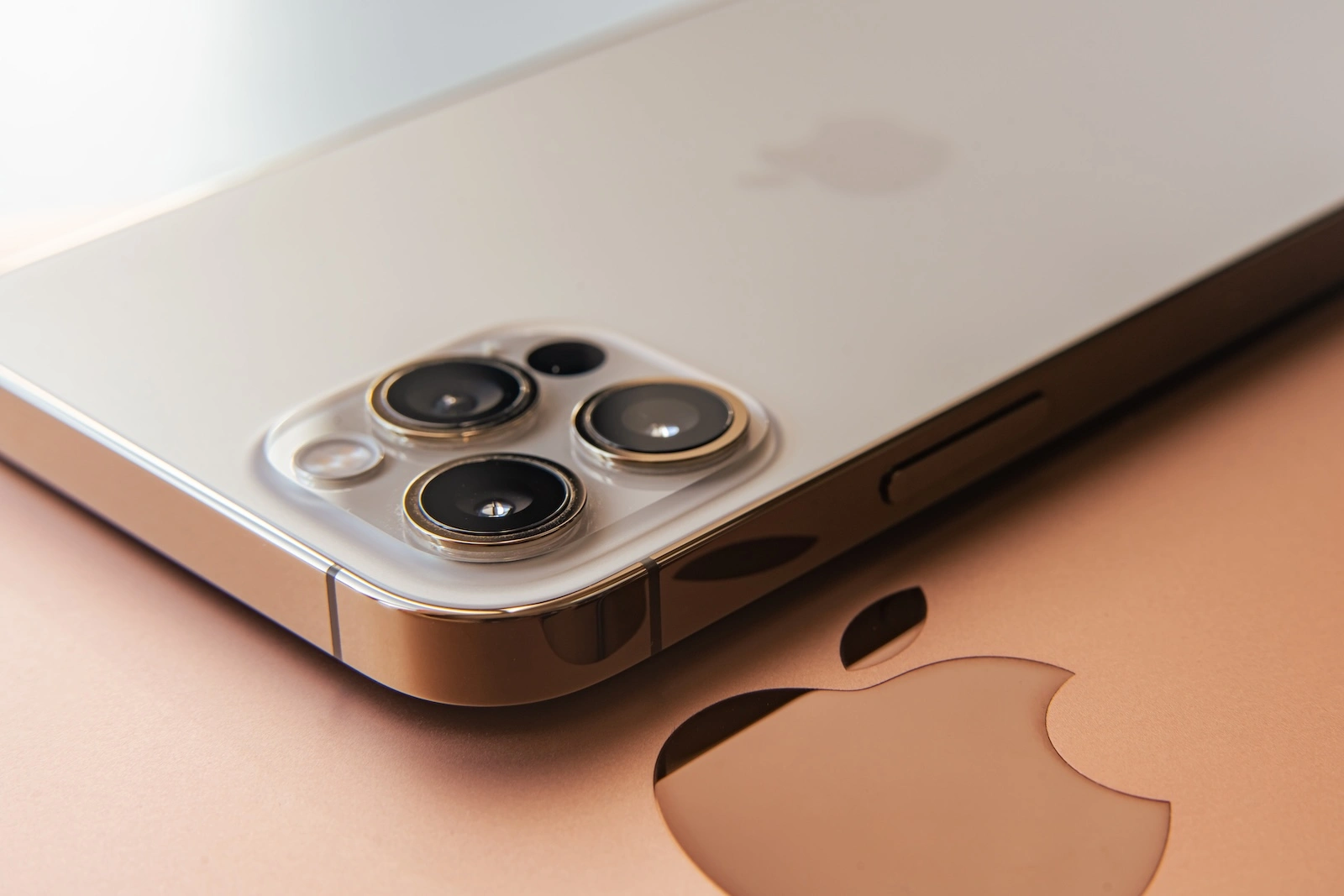 Use iPhone Live Text