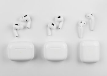 AirPods Apple