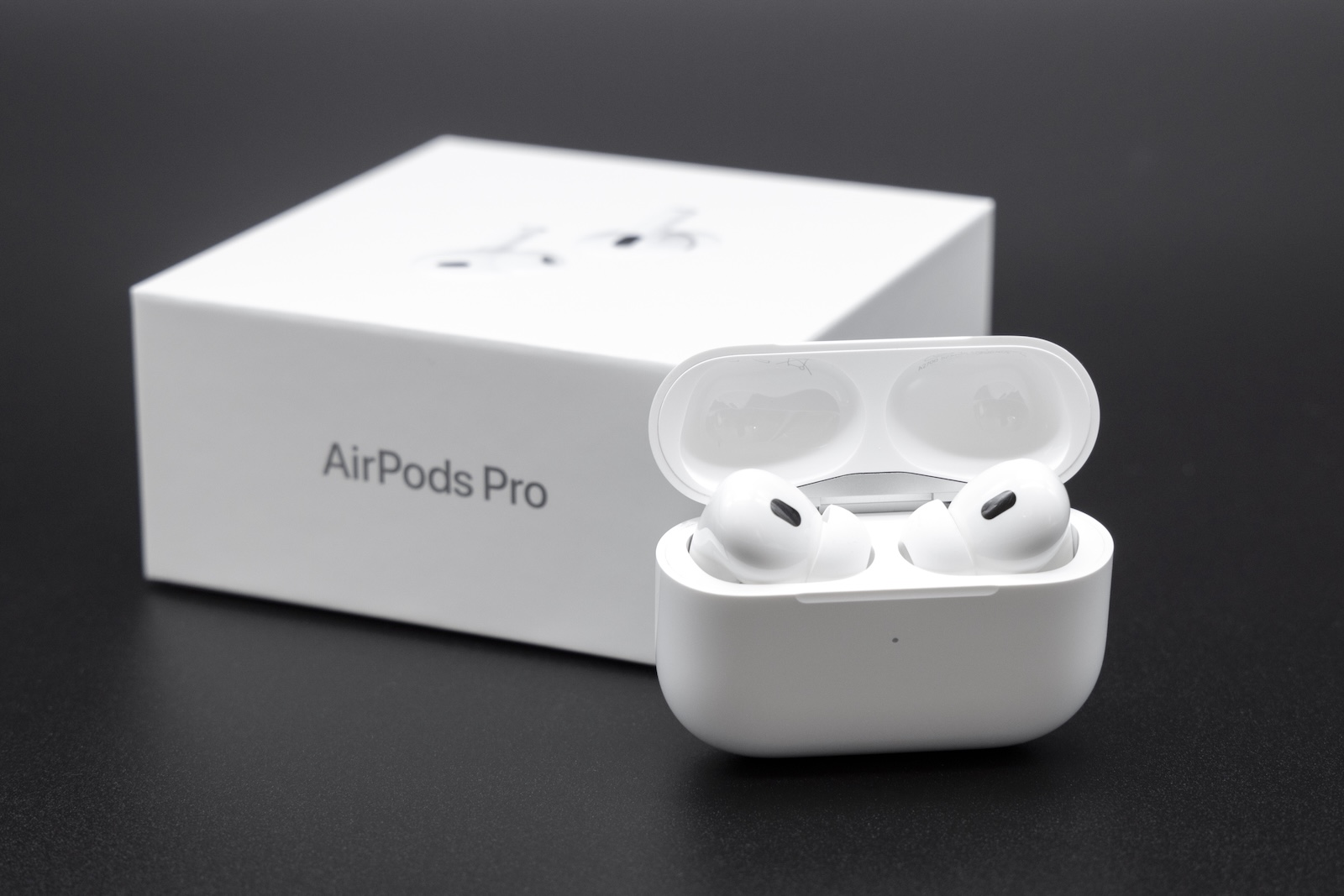 AirPods Apple