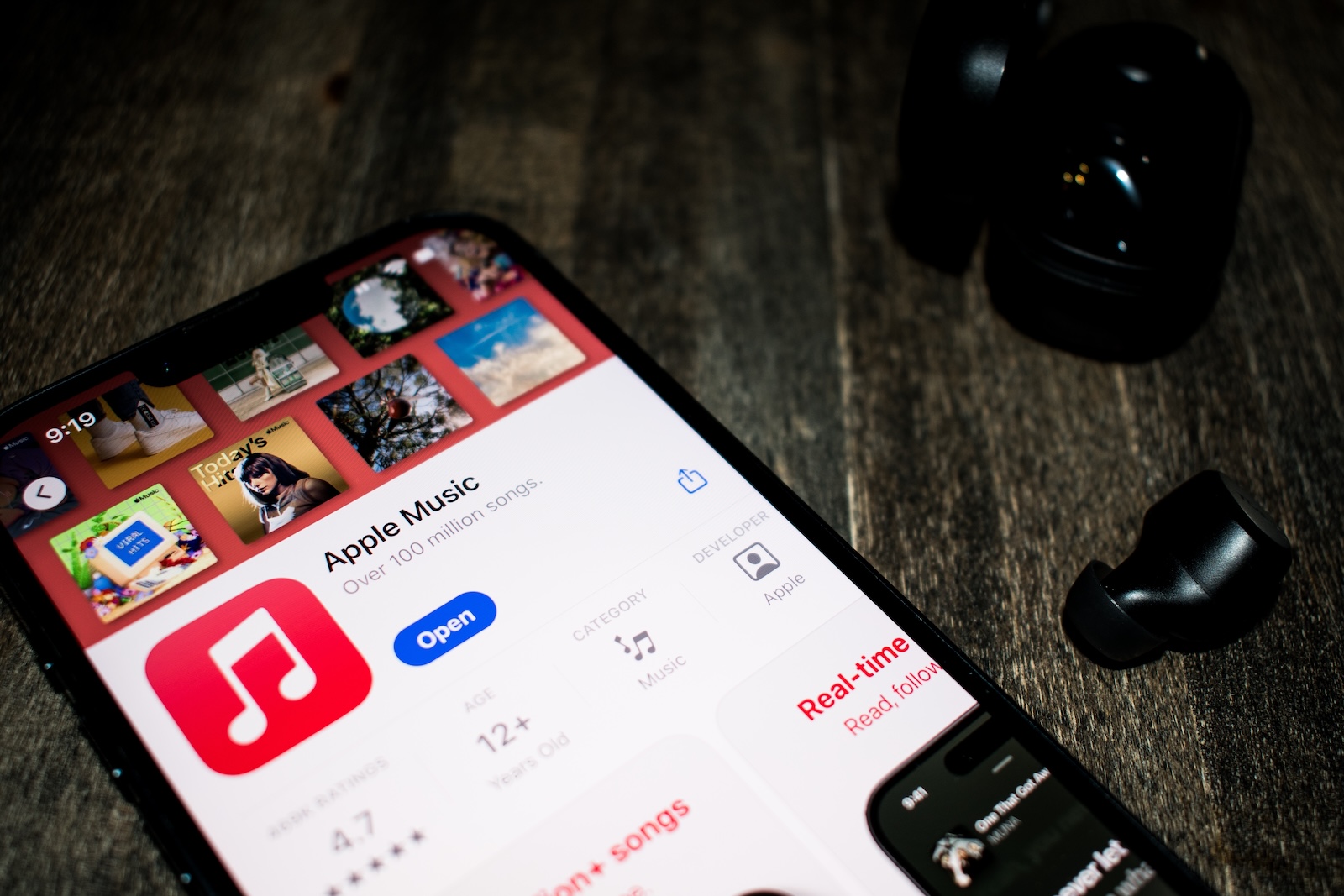iOS 19 Music Haptics