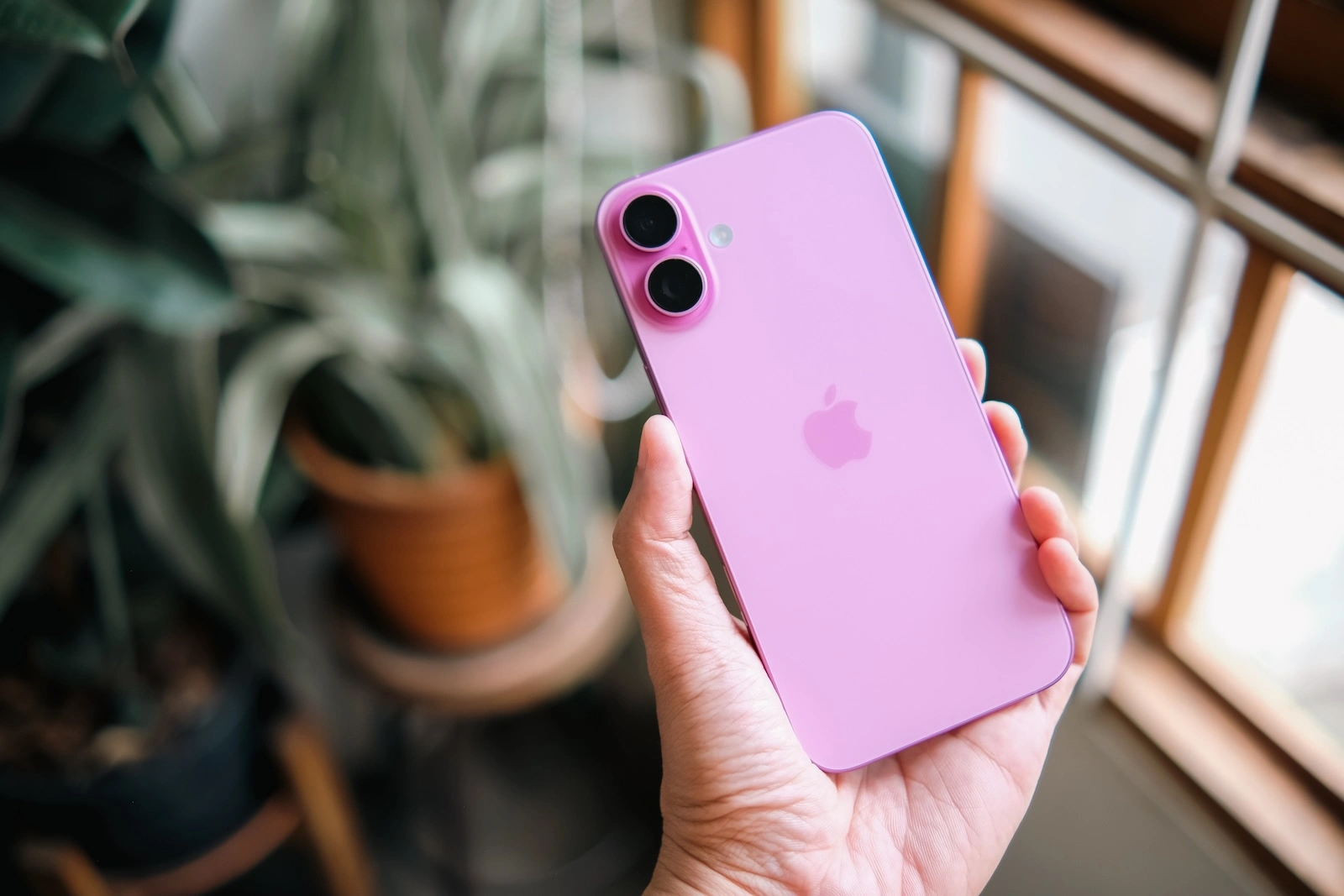 iPhone 16 Apple