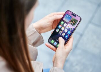 Setting up iPhone widgets