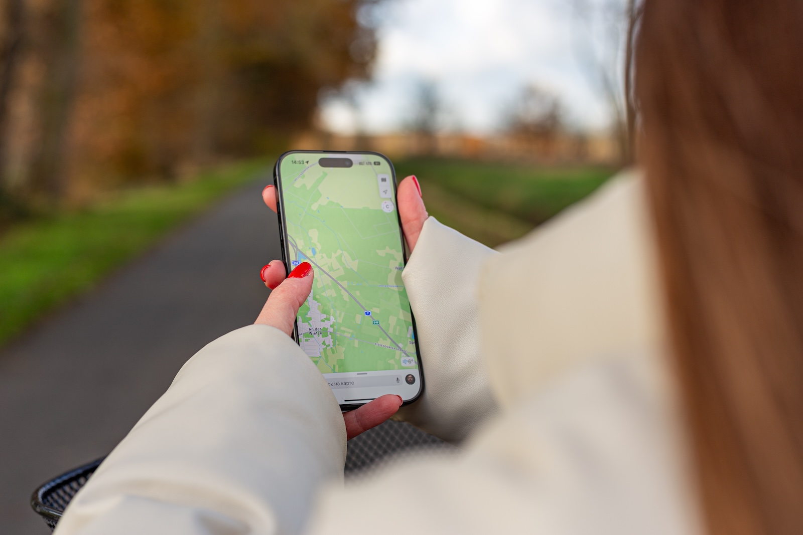 Use Apple Maps offline maps