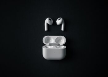 AirPods Apple