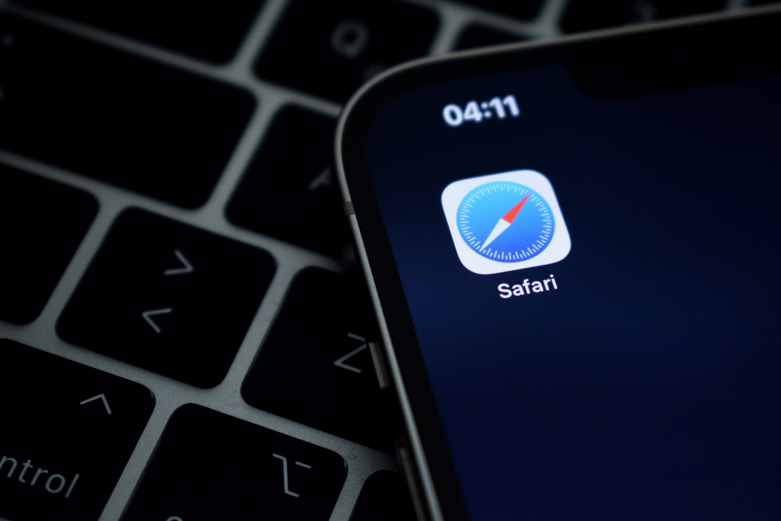 iOS 26 Safari