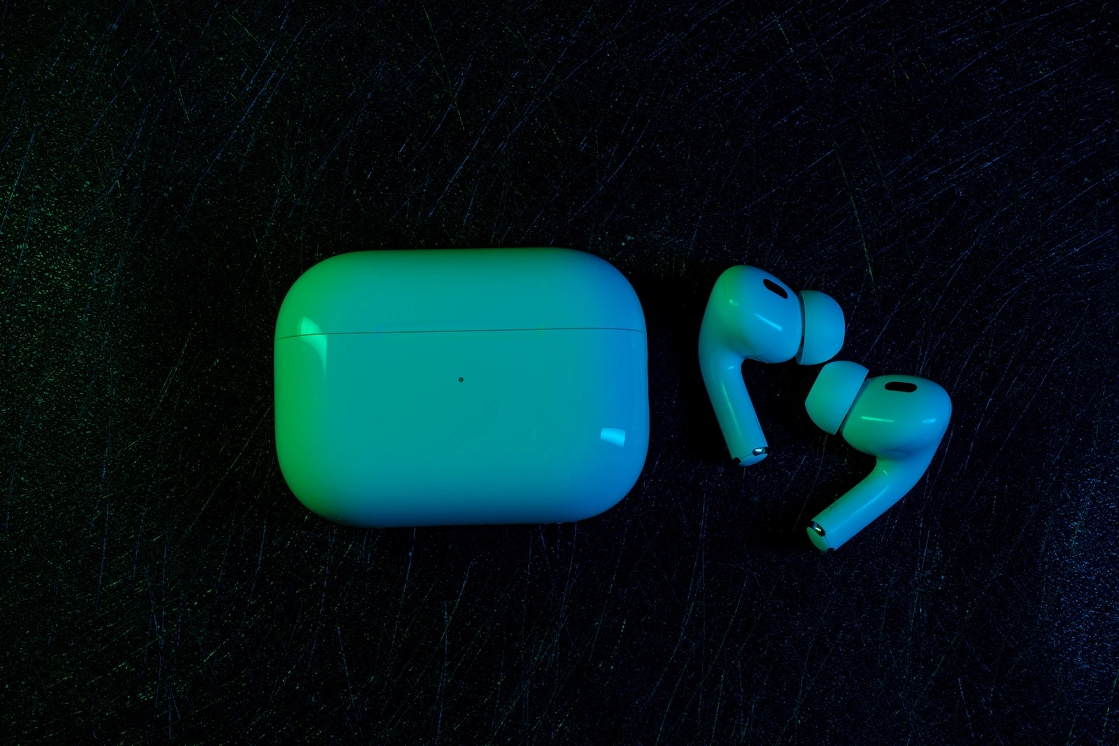 Share audio across two pairs of AirPods