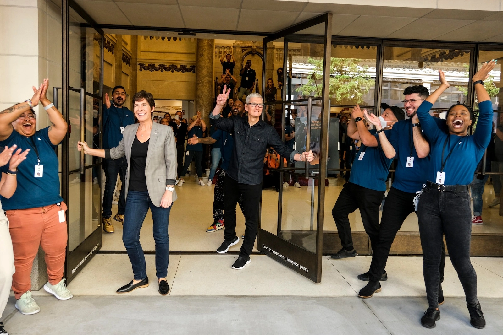 Apple Tim Cook