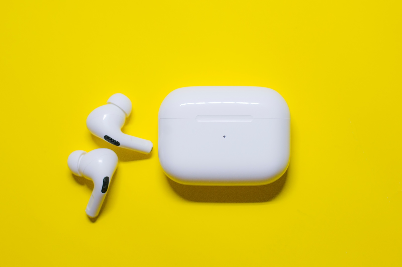 iOS 26 AirPods