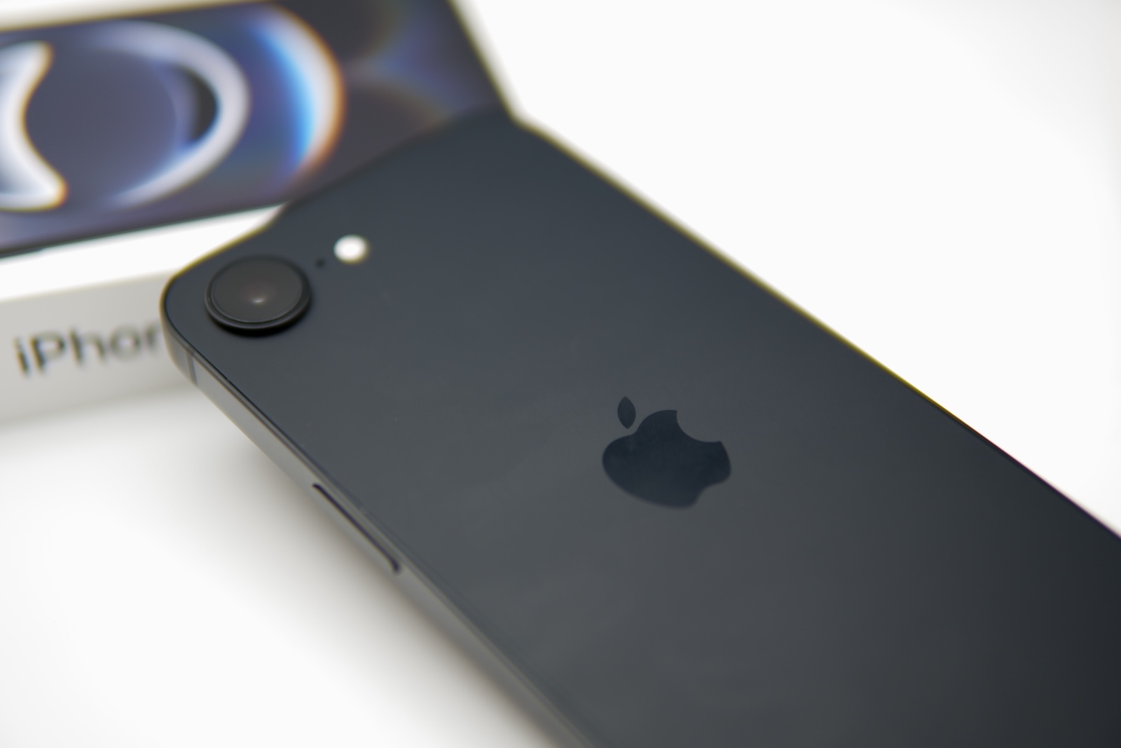 iPhone 17e Apple