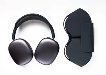 AirPods Max Apple
