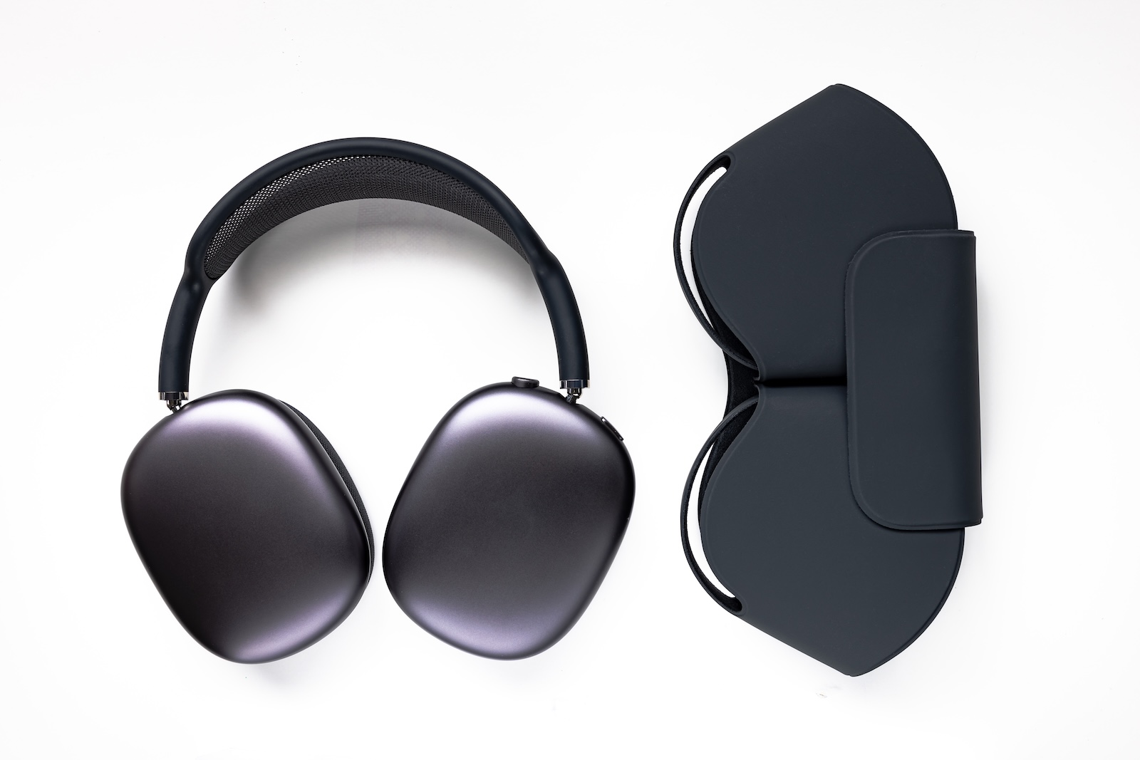 AirPods Max Apple
