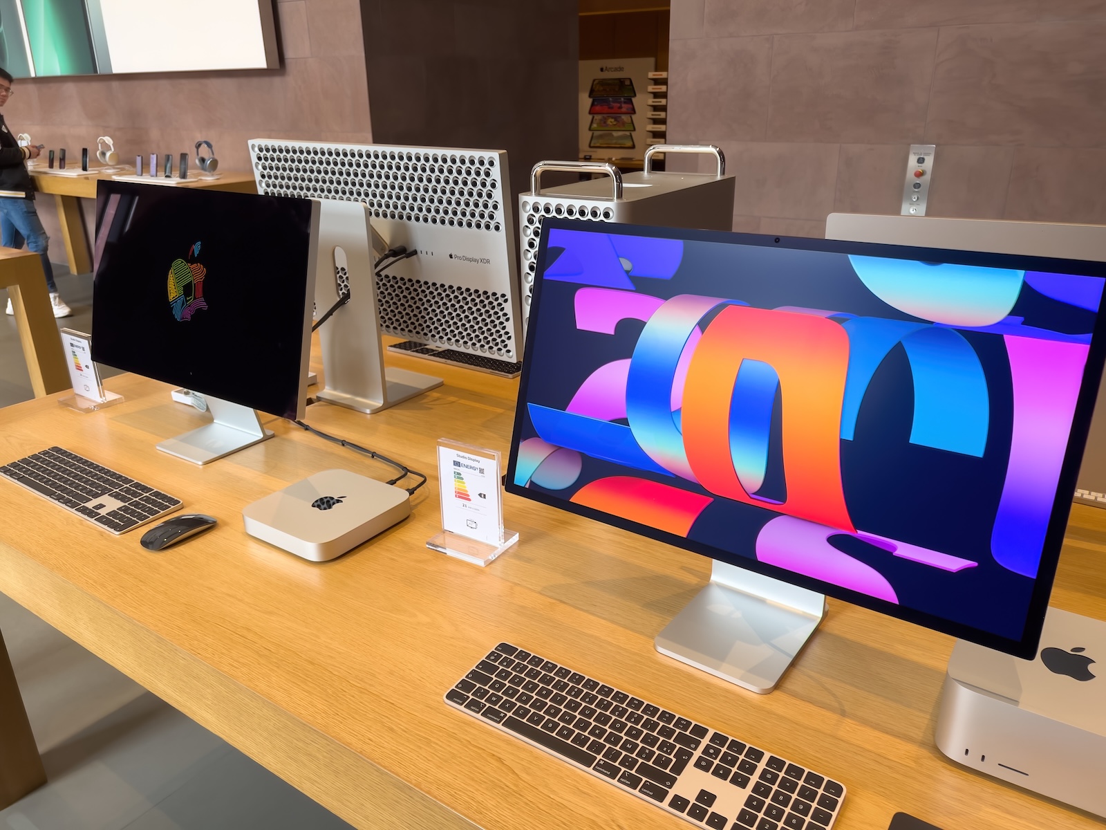 Apple Studio Display 2