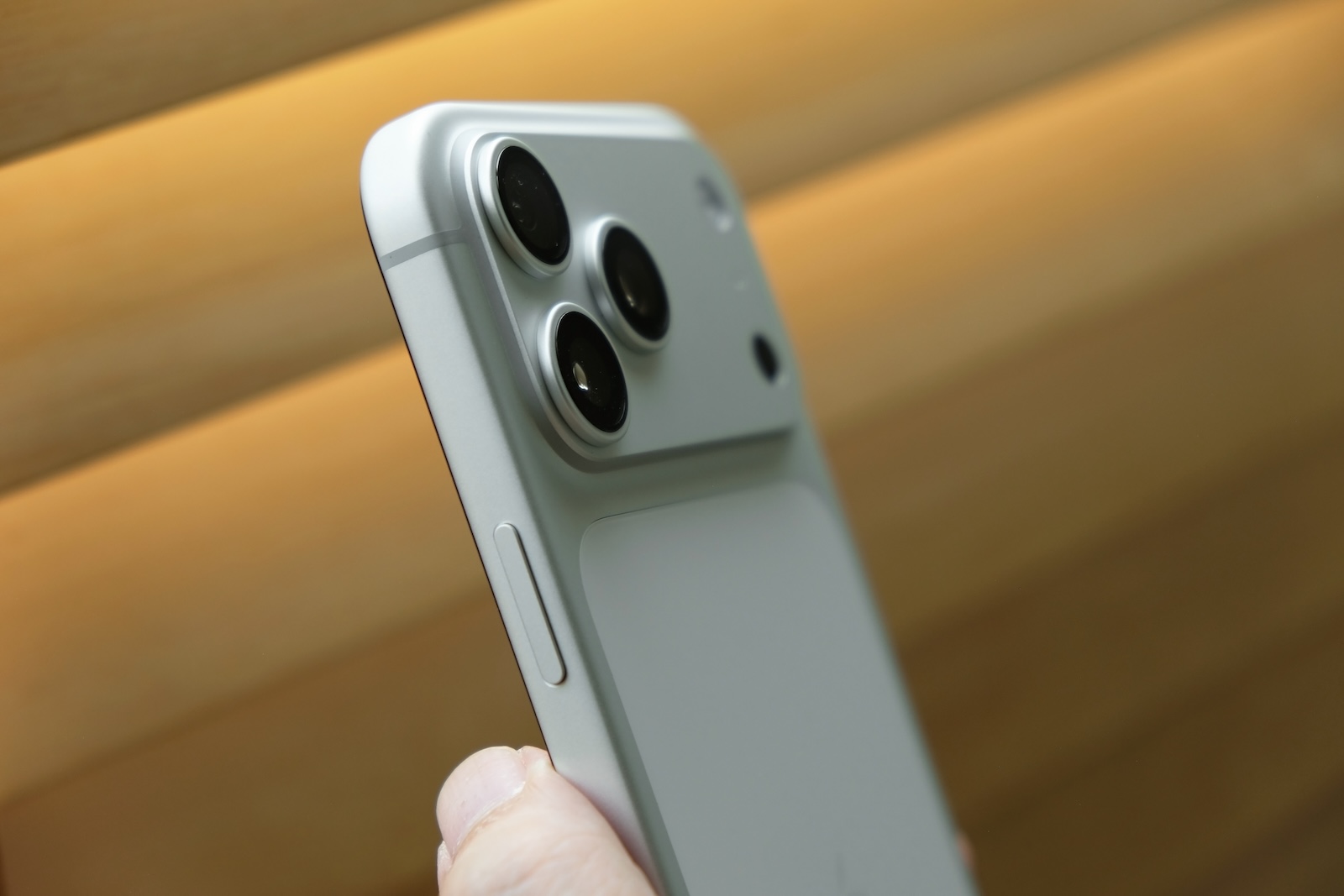 iPhone 17 Apple