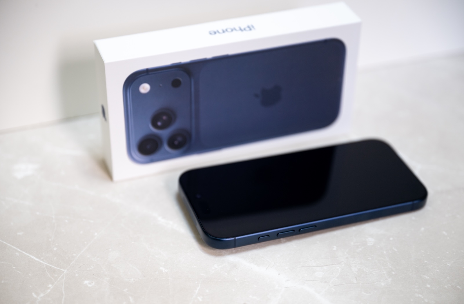 iPhone 17 Pro Apple