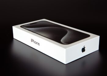 Apple iPhone 2026