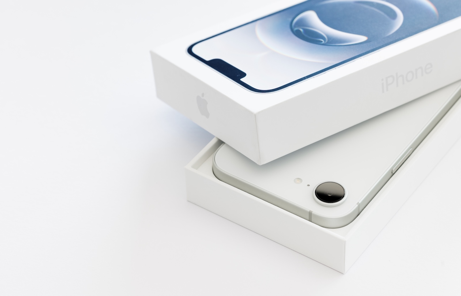 iPhone 17e Apple