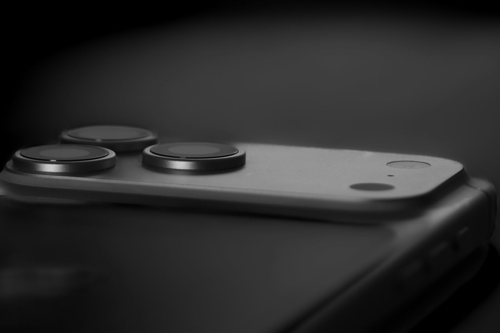 Apple stock iPhone 17 price target