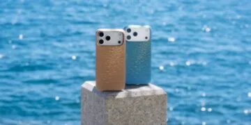 Pitaka iPhone 17 cases