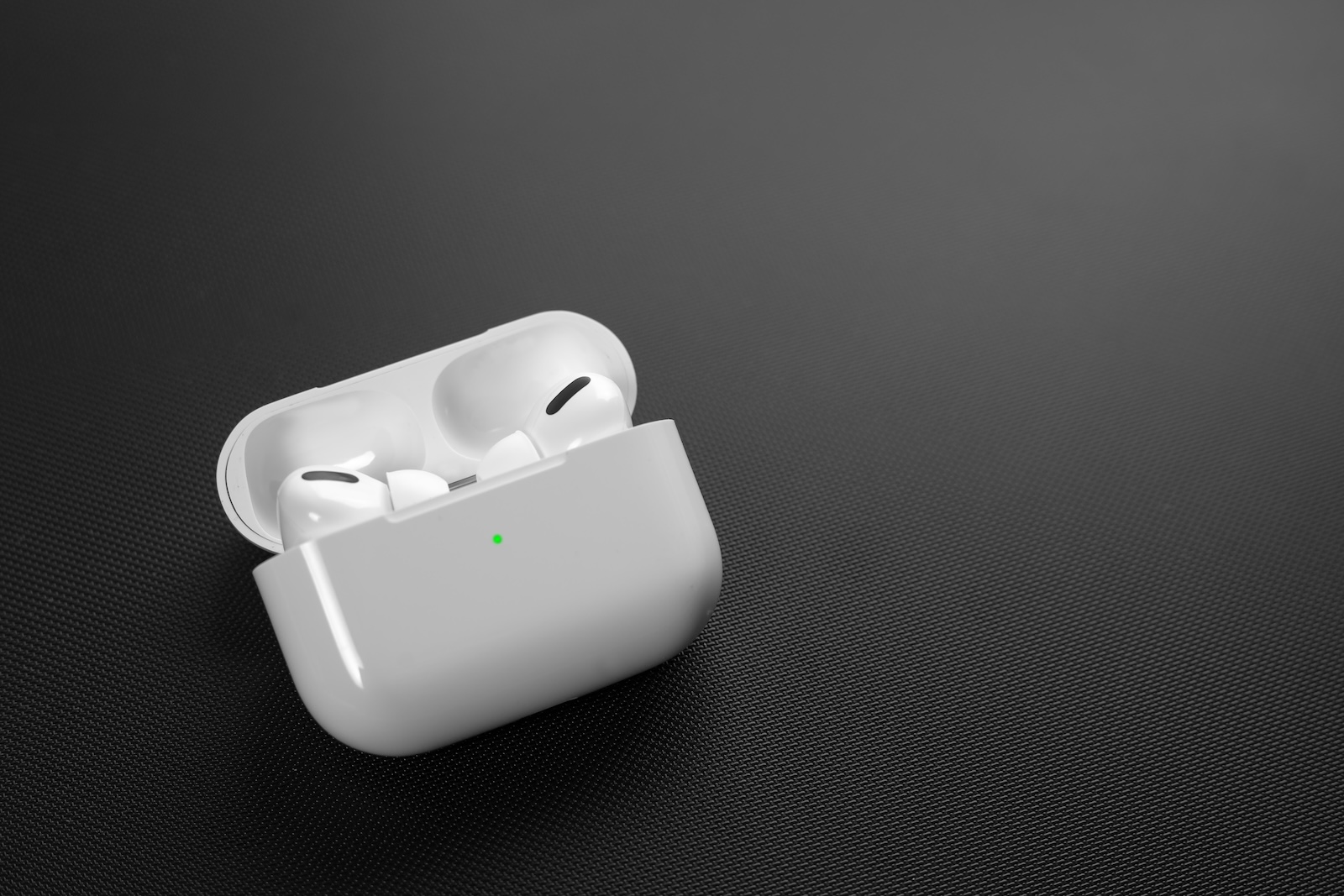 AirPods Apple