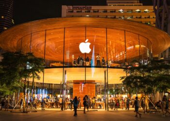 Apple December 2025