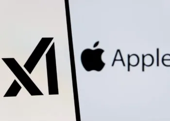 Apple OpenAI xAI