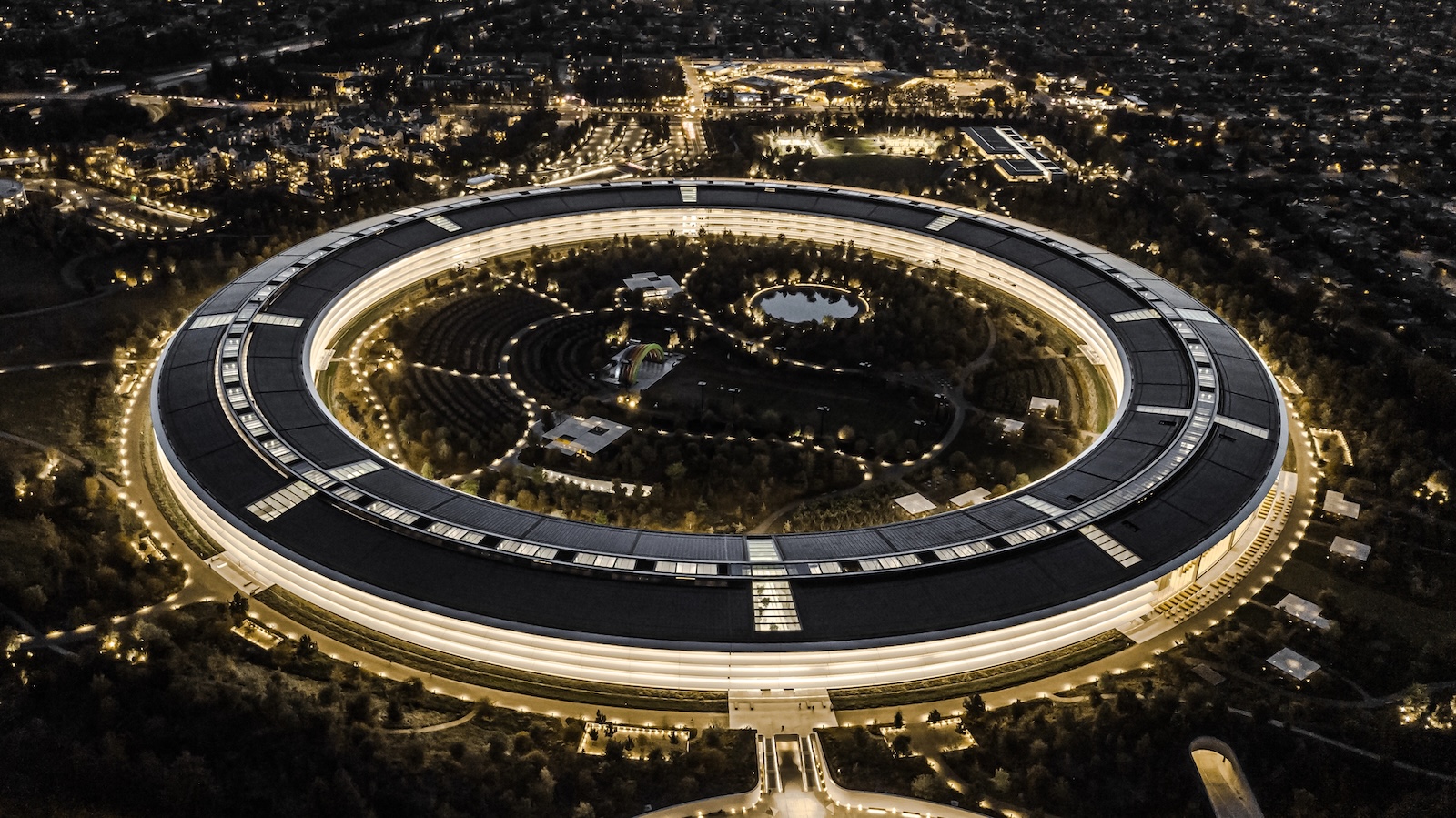 Apple 2026 Tim Cook
