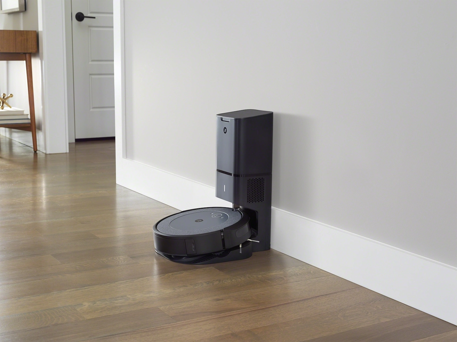 Roomba robotic vacuum cleaner iRobot