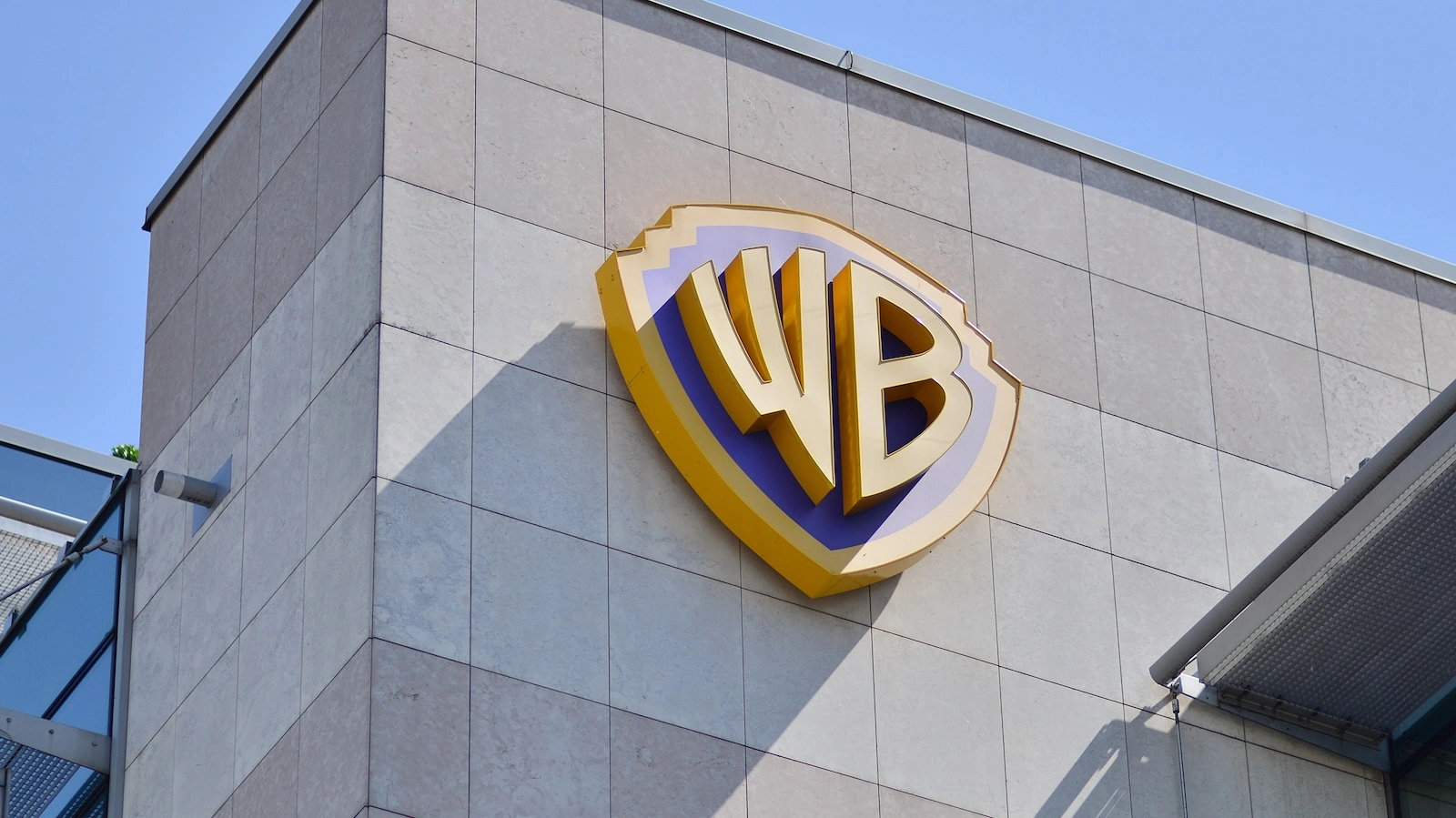 Paramount Warner Bros.