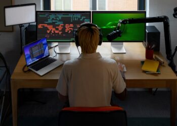Apple Creator Studio vs Adobe Creative Cloud Pro