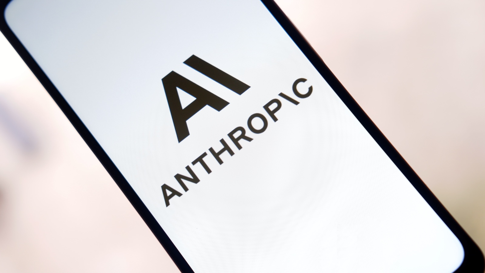 Apple Siri Anthropic