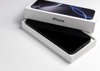 iPhone Apple
