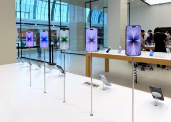 Apple iPhone 17