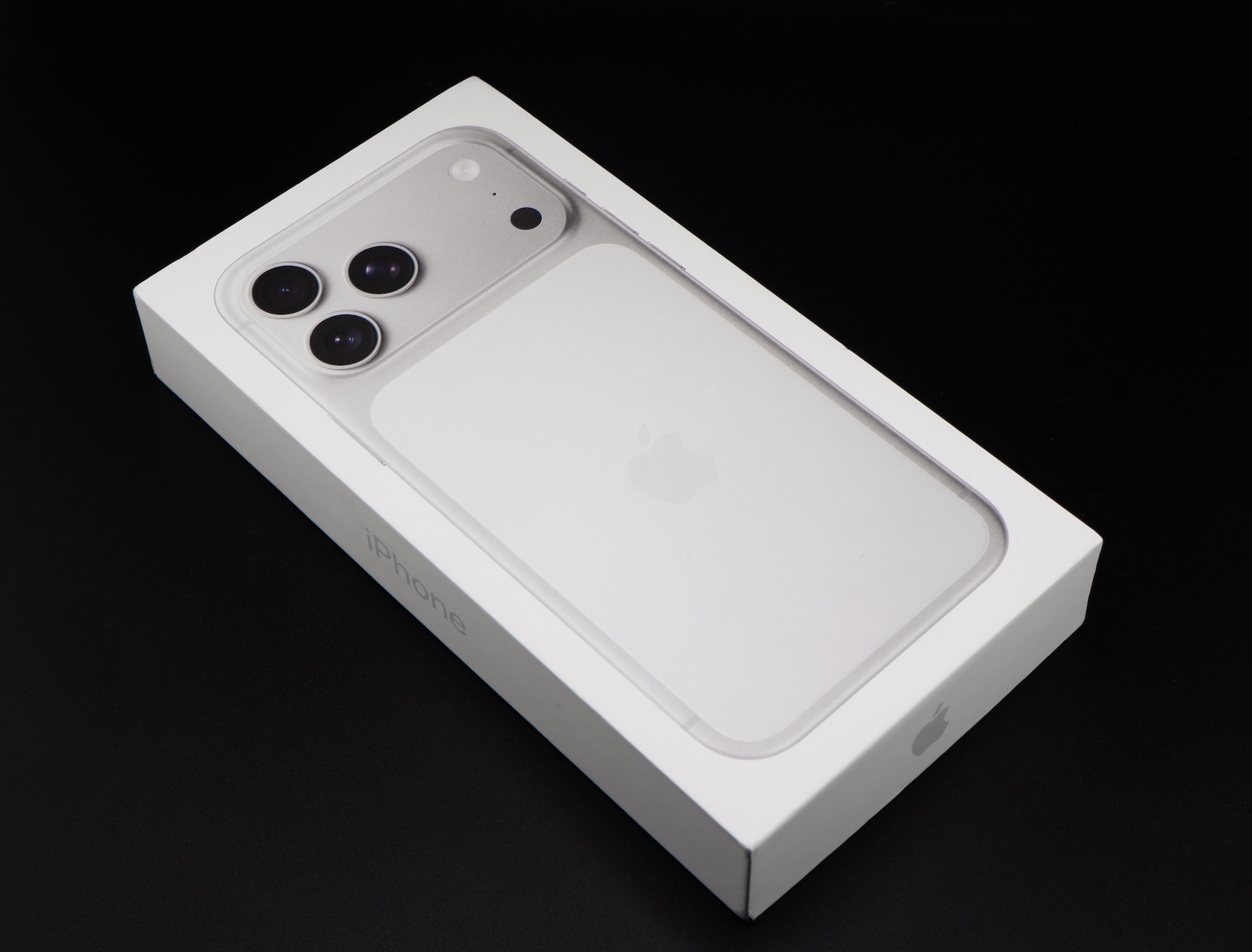 Apple iPhone 18