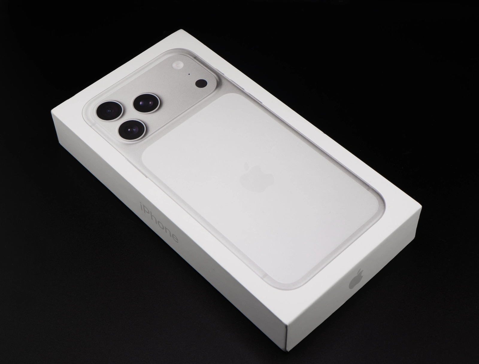 Apple iPhone 18