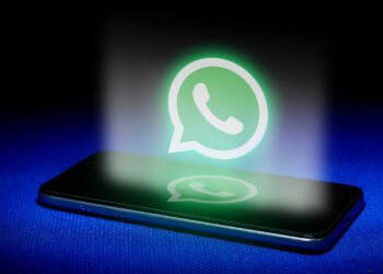 WhatsApp groups