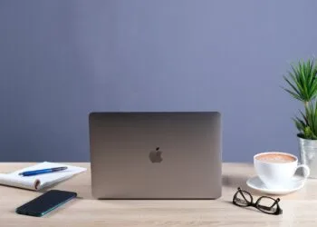 macOS 27 Apple