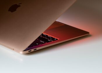 MacBook Apple