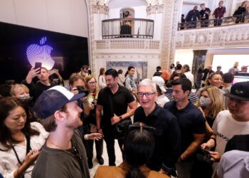 Apple Tim Cook