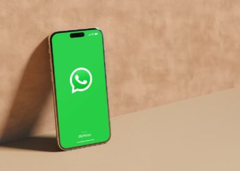 WhatsApp EU